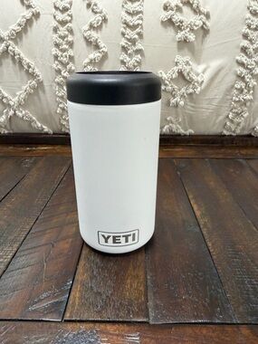 Yeti White Can Insulator with Black Lid